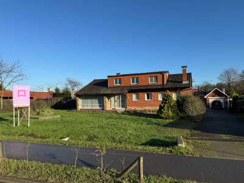 Huis te huur Geel: Ruime woning 4 slaapkamers nabij centrum
