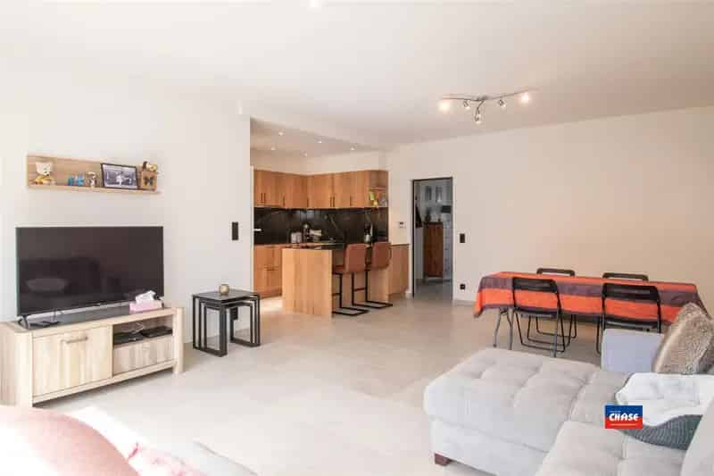 Gerenoveerde woning 3 slaapkamers tuin dubbele oprit