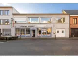 Handelspand met Appartement te Koop Ramsel