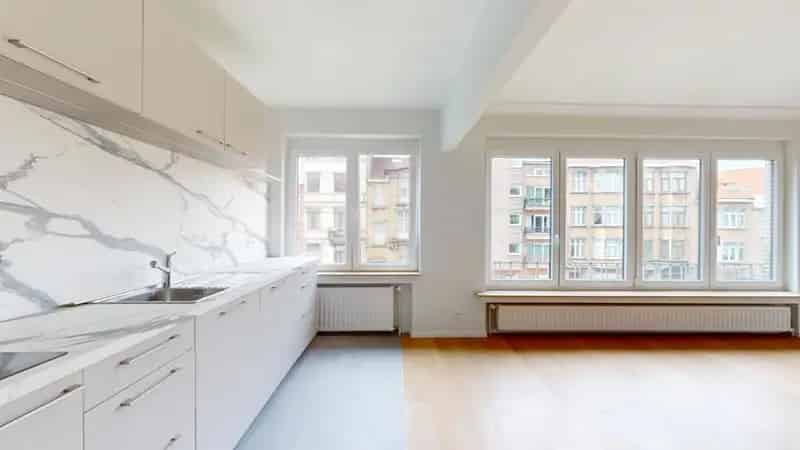 Appartement te Schaerbeek 2 slaapkamers gerenoveerd