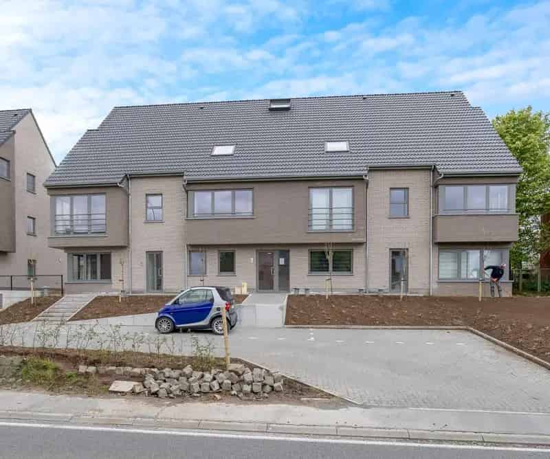 Duplex Appartement 108m² te Itterbeek - 2 slaapkamers - Garage