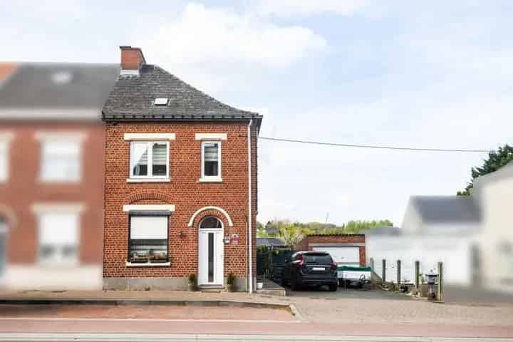 Huis te koop Ronse Broeke gezellige halfopen woning