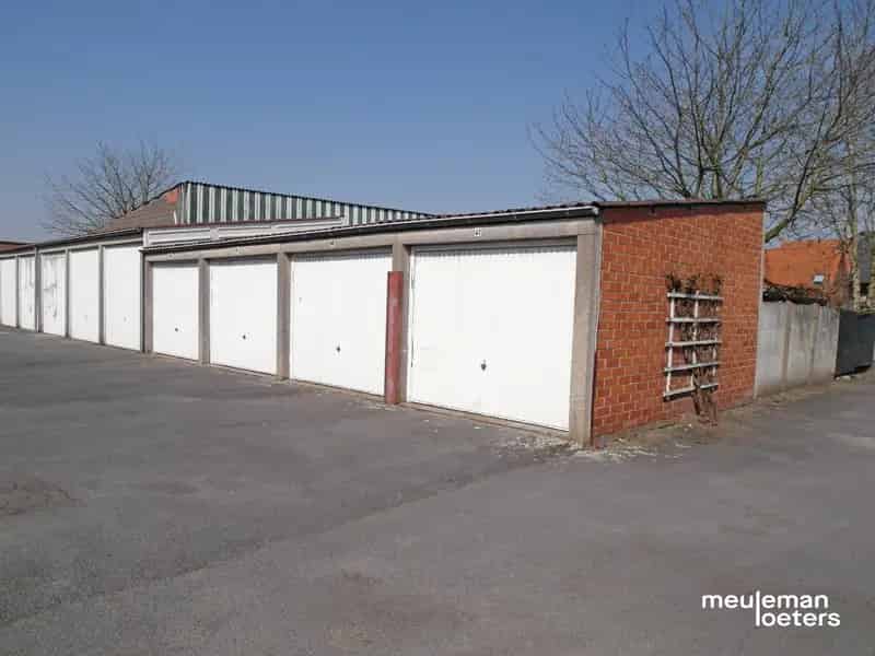 Garagebox te koop Oostkamp Centrum