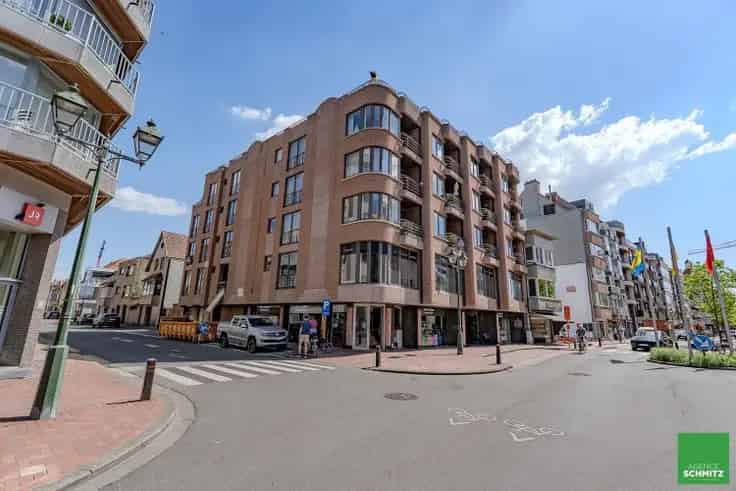 Ruim Hoekappartement 146m² 2 Slaapkamers Terrassen Garage Mogelijk