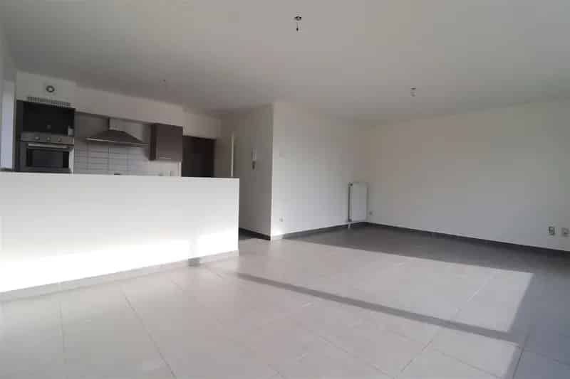Modern Appartement te koop in Lint met groot terras en garage