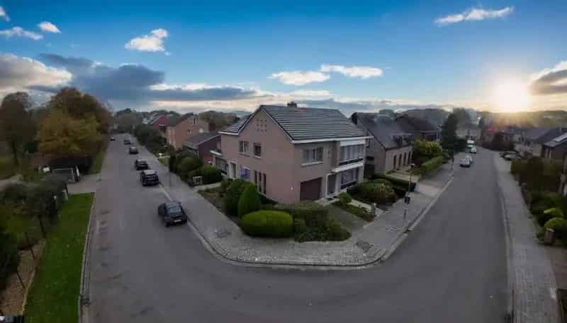 Goed onderhouden woning centrum Geel rustig gelegen