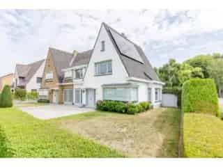 Huis te Koop Brugge - Halfopen Bebouwing met Tuin en Garage