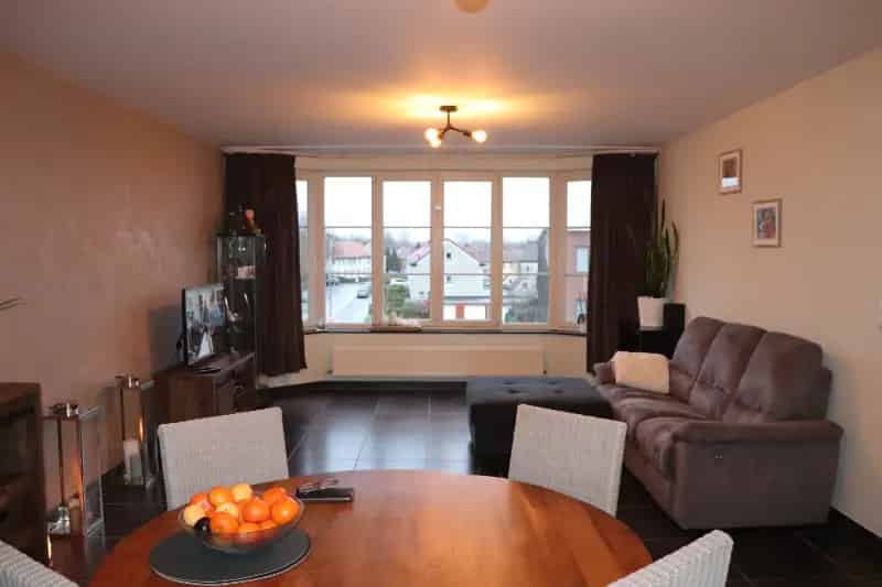 Appartement 110m² 2 slaapkamers terras garage Hemiksem