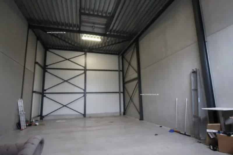 Nieuwbouw loods te huur Roeselare 96m²
