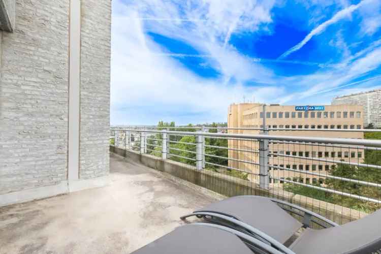 Appartement te koop in Sint-Jan-Molenbeek met terras en parkeerplaats