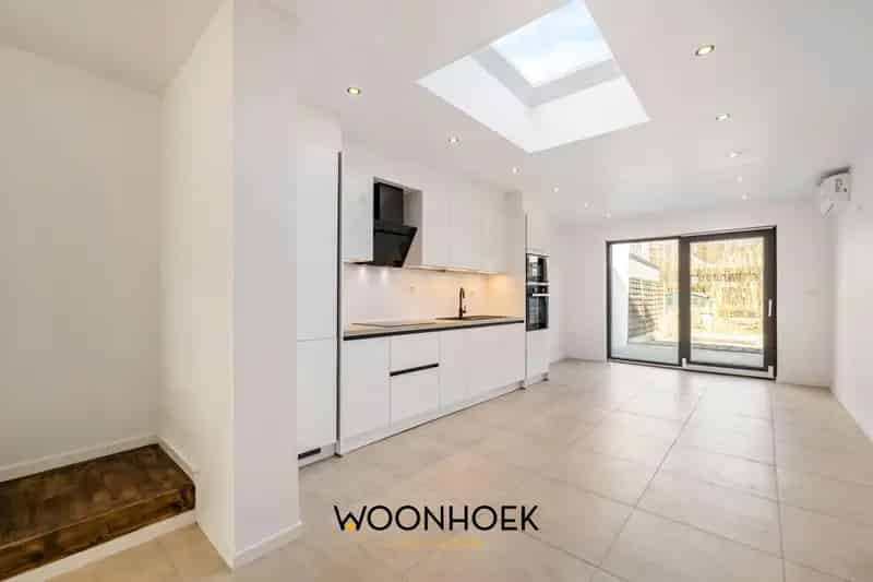 Huis te koop Lokeren: Trendy 2 Slaapkamers 6 Zonnepanelen