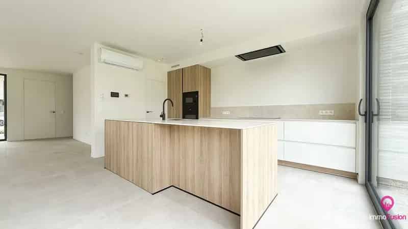 Moderne Nieuwbouwwoning 3 Slaapkamers Rustige Ligging