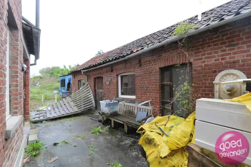 Huis te huur s'Herenelderen: Te renoveren woning met stal
