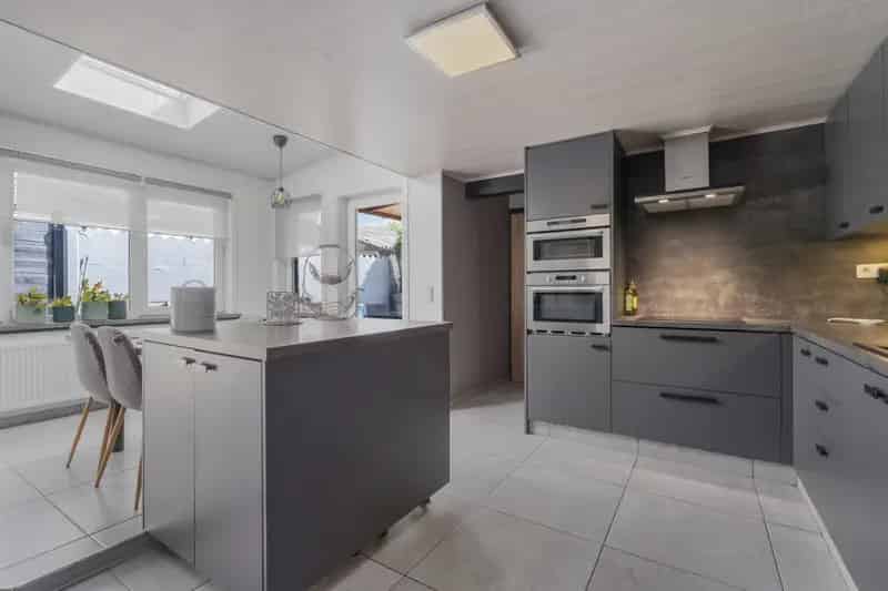 Huis te huur Schellebelle: Instapklare woning nabij centrum