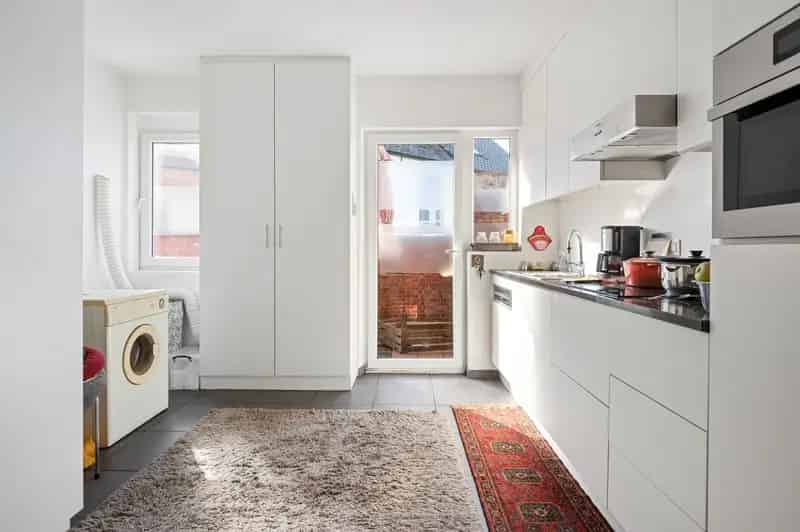 Opbrengsteigendom bestaande uit 2 appartementen en garage