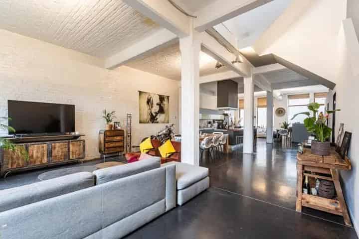 Ruime Lichtrijke Loft te Koop in Ronse
