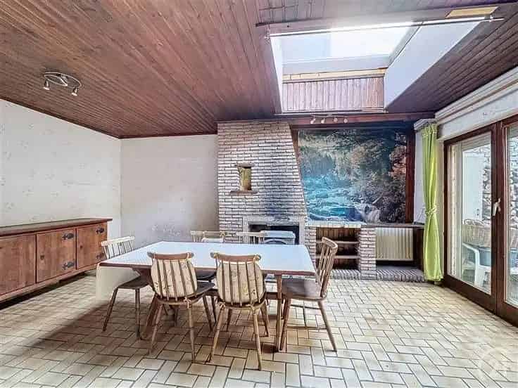 Huis Te Koop Rocourt: Gezinswoning te renoveren