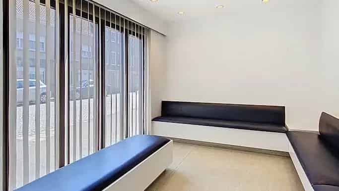 Kantoor te huur Eeklo 109m²