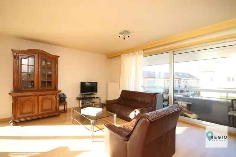 Appartement te koop Deinze: 3 slaapkamers, 3 terrassen