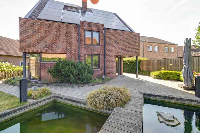 Ruime gezinswoning te Hofstade met 3 slaapkamers en dubbele garage