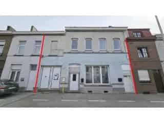 Huis te koop Nimy - Twee appartementen, 3 garages, tuin