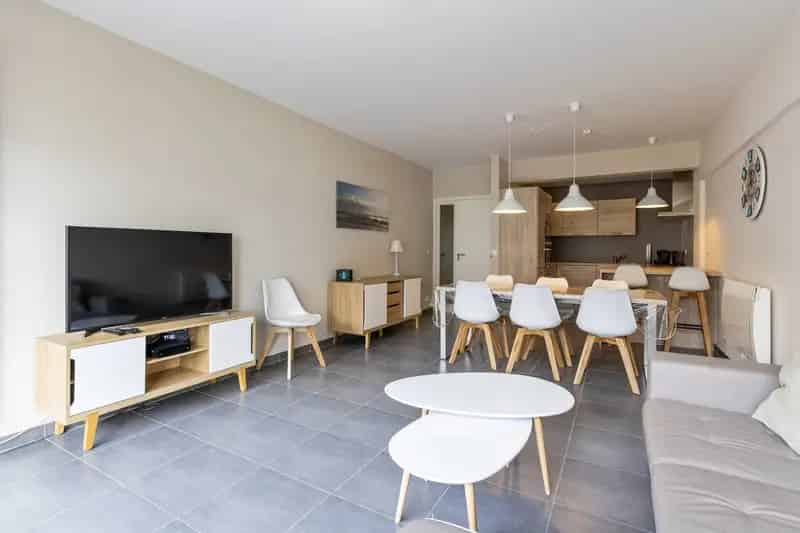 Gerenoveerd appartement Koksijde 3 slaapkamers te koop