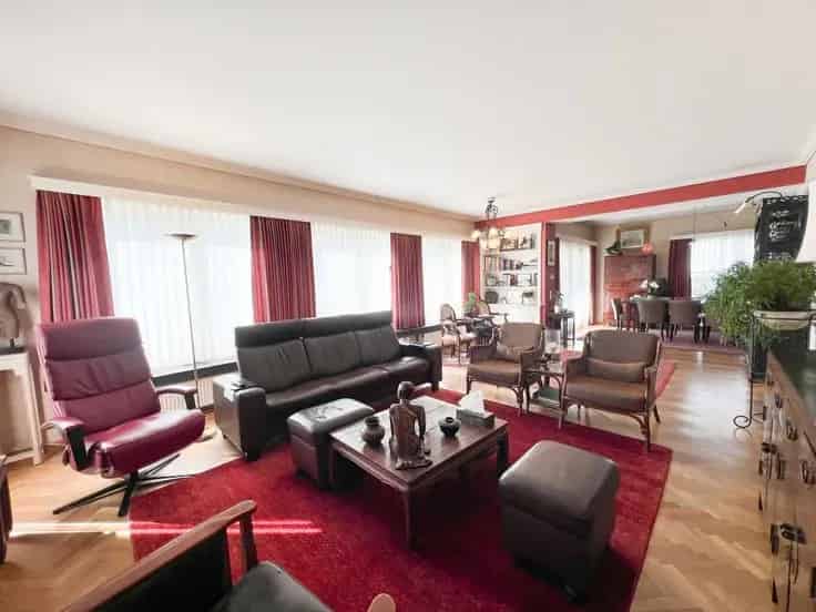 Huis Te Koop Nabij Station Ruime Tuin 3 Slaapkamers