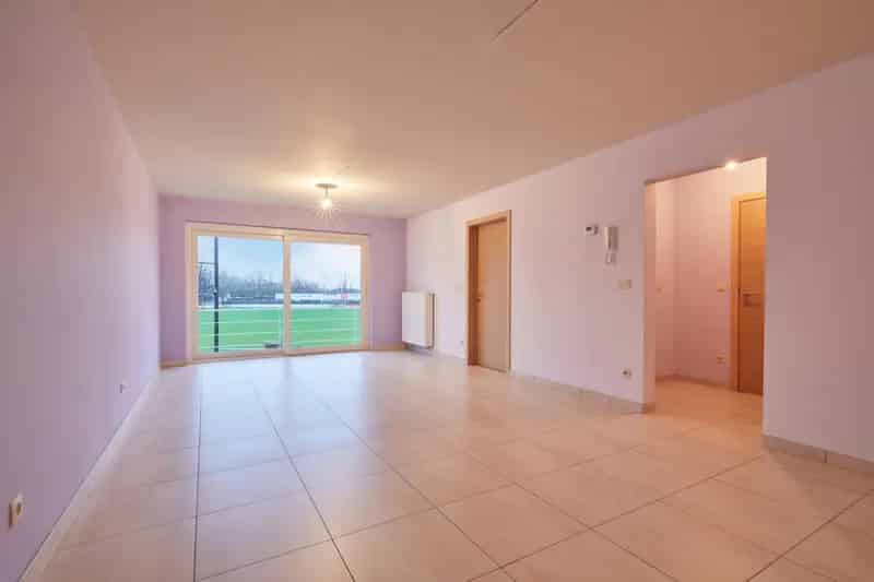 Appartement te koop Zele: 2 slaapkamers, terras, nabij centrum