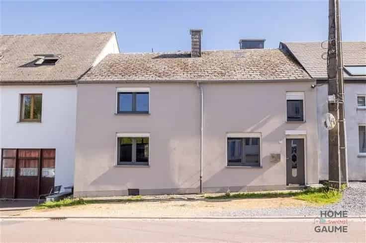Huis Te Koop Izel: Renovatieproject met Huurder