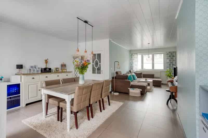 Huis te koop Schoten: 4 slaapkamers, instapklaar, gerenoveerd
