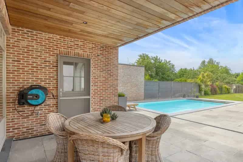 Huis te huur Bambrugge: Moderne gezinswoning met zwembad