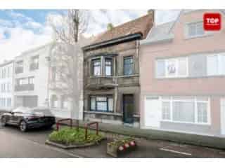 Huis te koop Deinze 187m² 3 slaapkamers 2 badkamers tuin