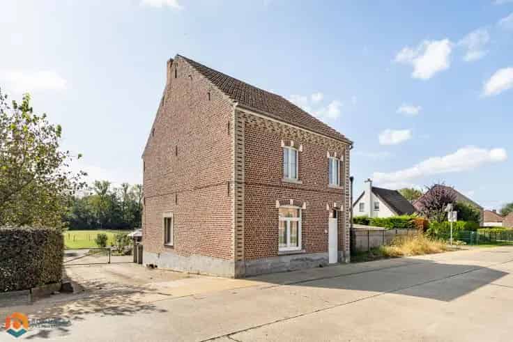 Huis Te Koop Nieuwrode 3 slaapkamers 6483m²