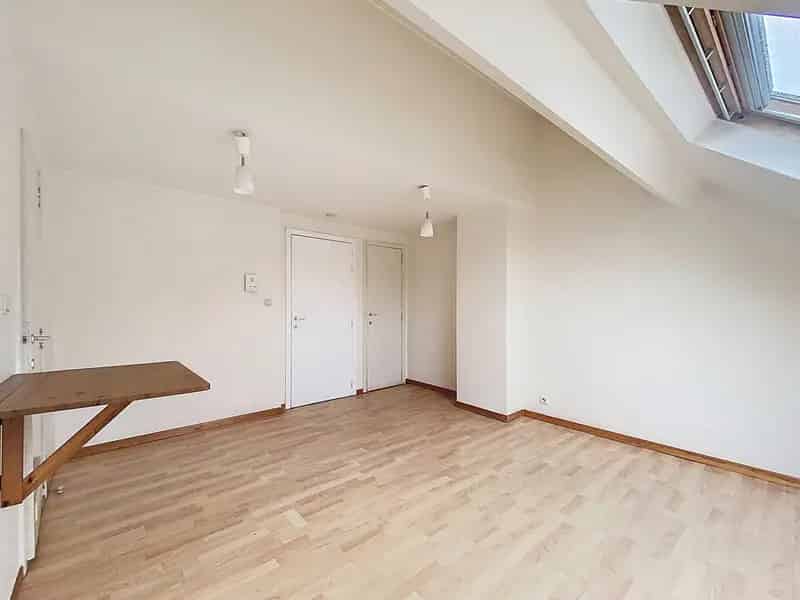 Studio Appartement Elsene - bovenste verdieping