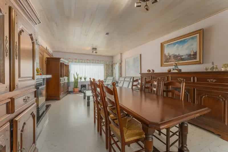 Huis te koop 3 slaapkamers rustige buurt