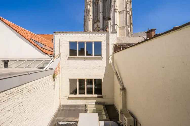 Duplex appartement te koop met uniek uitzicht op de St. Romboutstoren