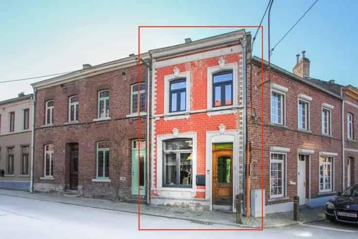 Huis Te Koop 3-4 Slaapkamers Terras Nabij Stedelijke Faciliteiten
