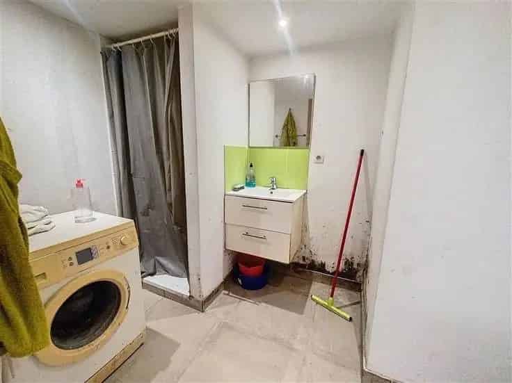 Appartement 1 slaapkamer te renoveren Schaarbeek