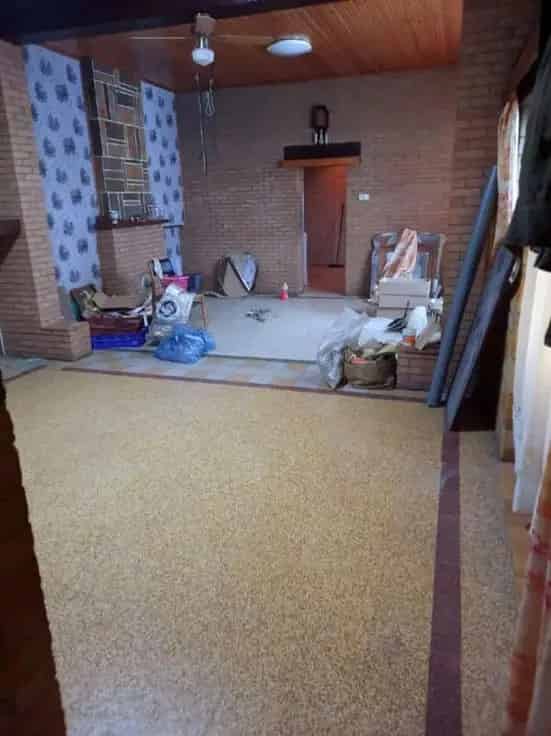 Huis Te Koop Grote Potentieel 3 Slaapkamers Tuin