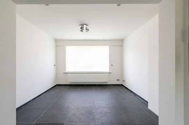 Gerenoveerde Halfopen Bebouwing 4 Slaapkamers Tuin Veranda Kelder
