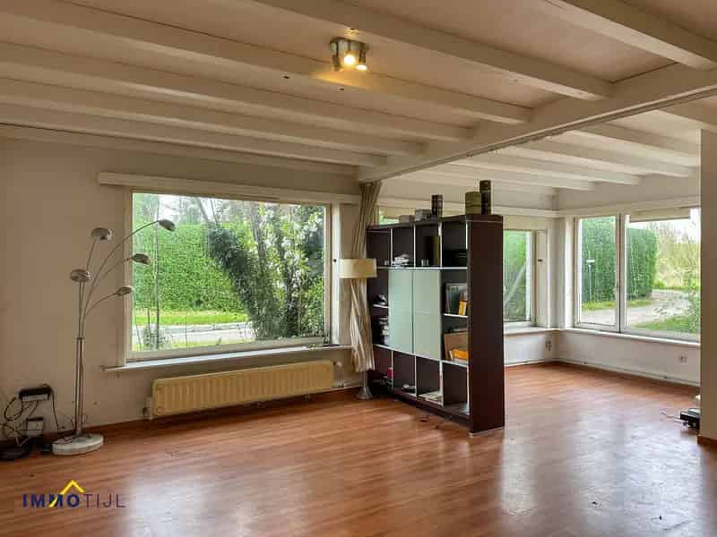 Renovatieproject Mespelare 568m²  tuin 2 slaapkamers