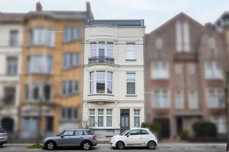 Herenwoning te koop Gent 320m² 5 slaapkamers gerenoveerd