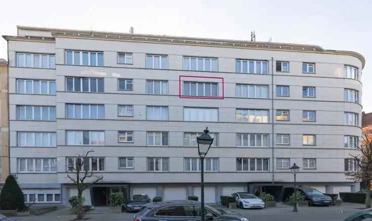 Appartement Te Koop 3 Slaapkamers Nabij Tour Taxis