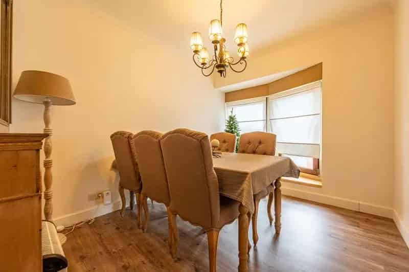 Woning met magazijn en 3 slaapkamers te koop Waregem