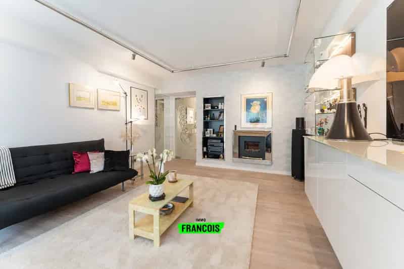 Gerenoveerd 3-Slaapkamers Appartement Oostende Centrum