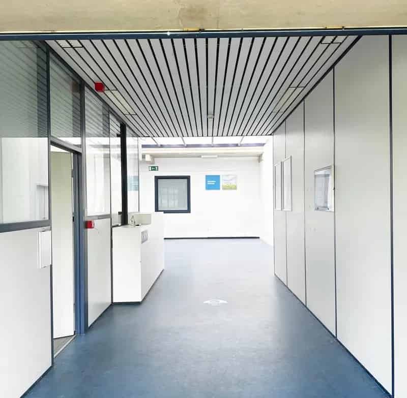 ERG RUIM KANTOOR NABIJ SNELWEG