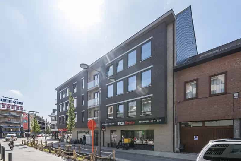 Ruim 2 Slaapkamer Appartement Temse Centrum