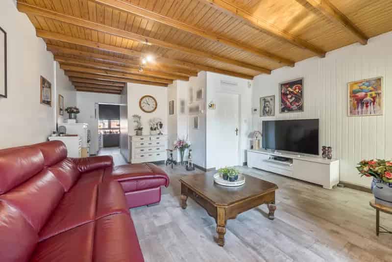 Appartement te koop Deurne Instapklare woning met potentieel