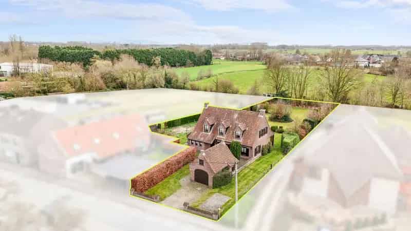 Huis te huur: Ruime woning met 4 slaapkamers en landelijk uitzicht