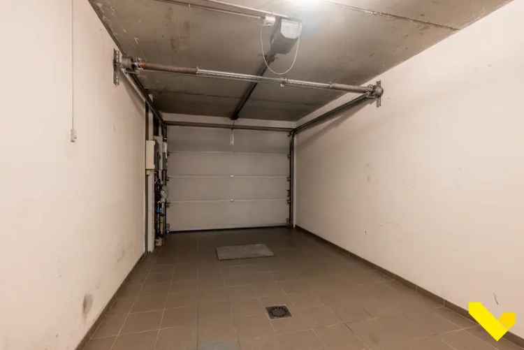 Te huur ruime eengezinswoning met tuin en garage in Geel